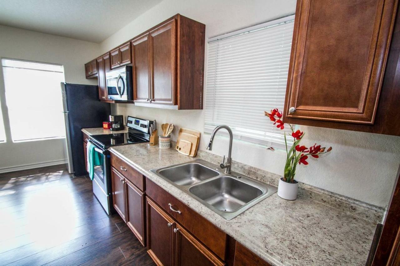 Апартаменты Hays St Cozy Remodeled 2Br/2Ba House Sleeps 8 Сан-Антонио Экстерьер фото