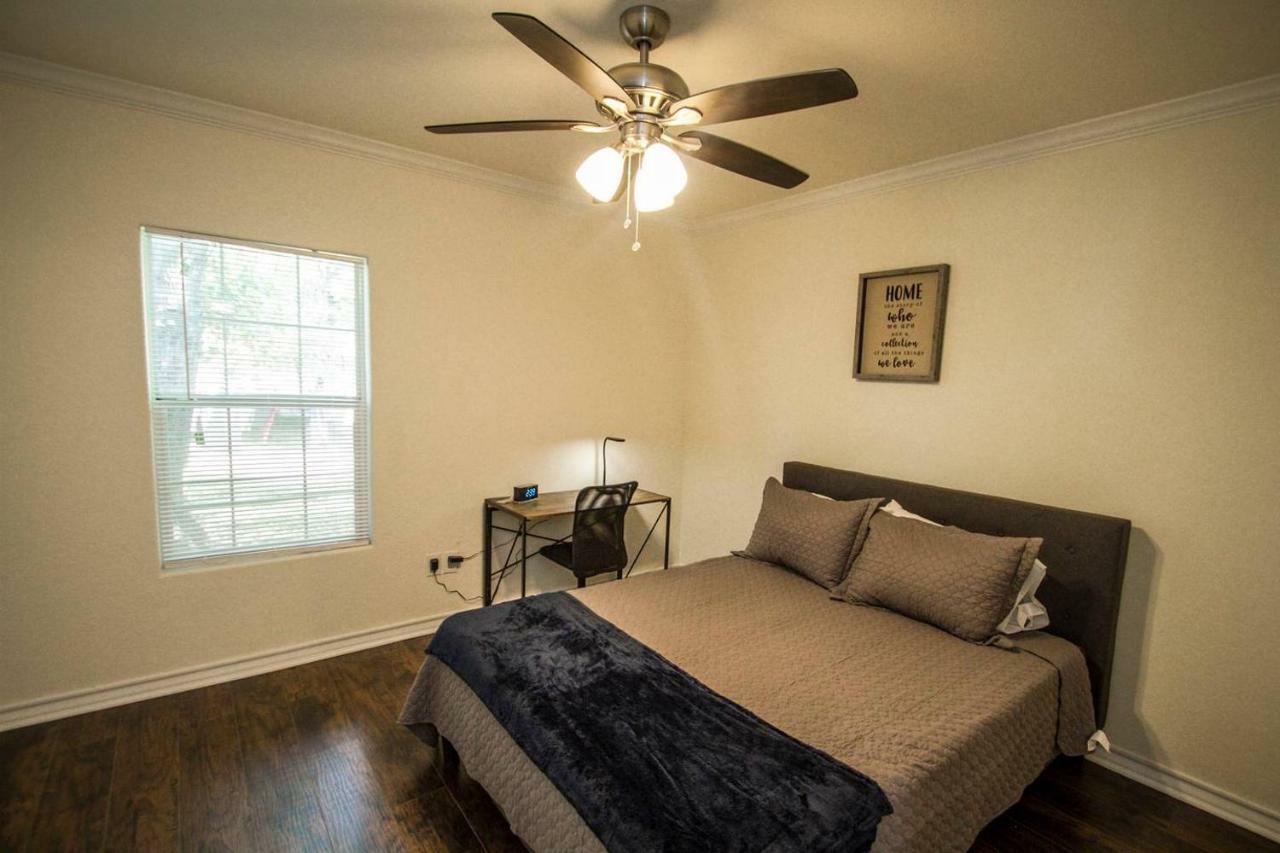 Апартаменты Hays St Cozy Remodeled 2Br/2Ba House Sleeps 8 Сан-Антонио Экстерьер фото