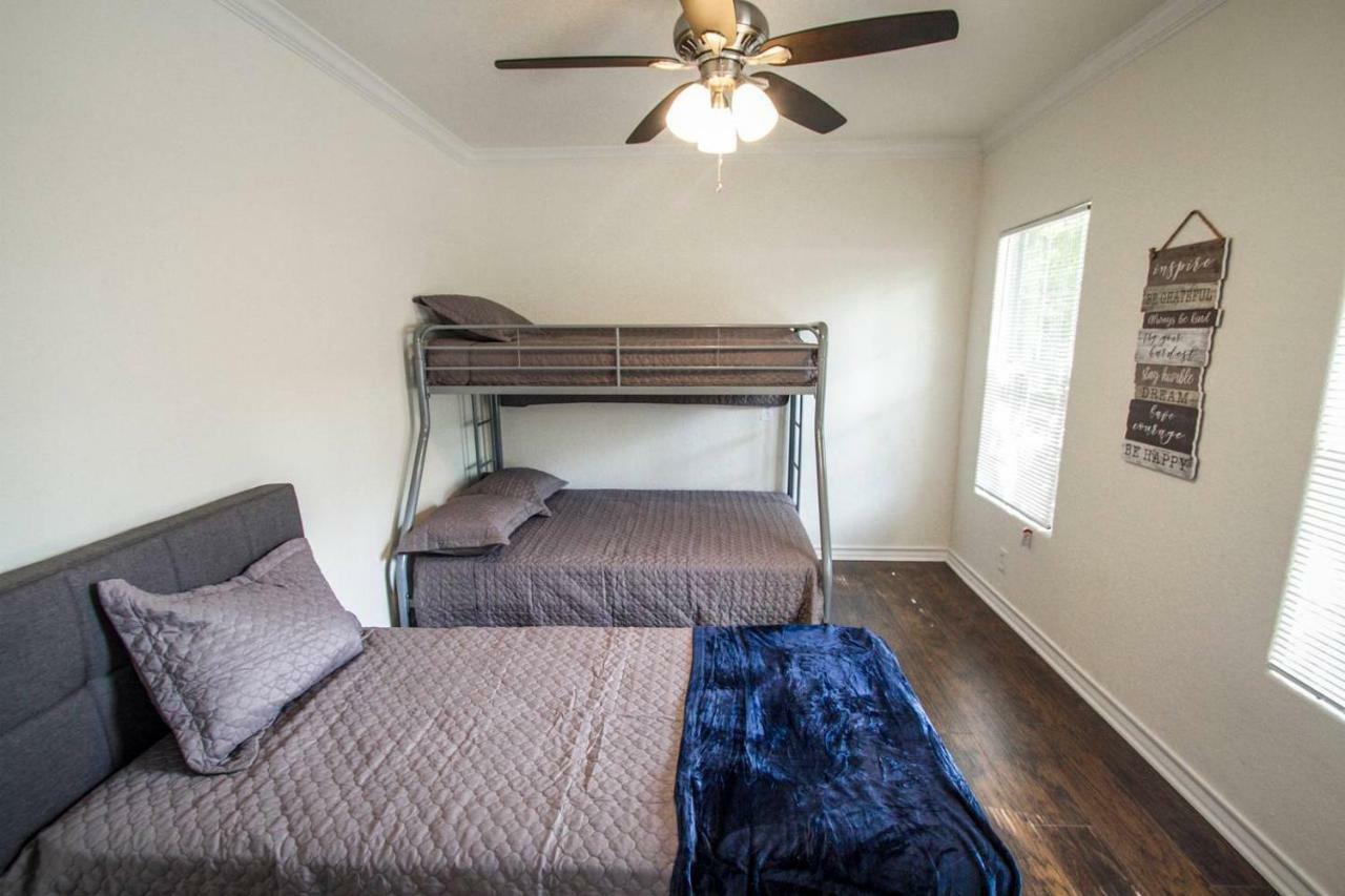 Апартаменты Hays St Cozy Remodeled 2Br/2Ba House Sleeps 8 Сан-Антонио Экстерьер фото