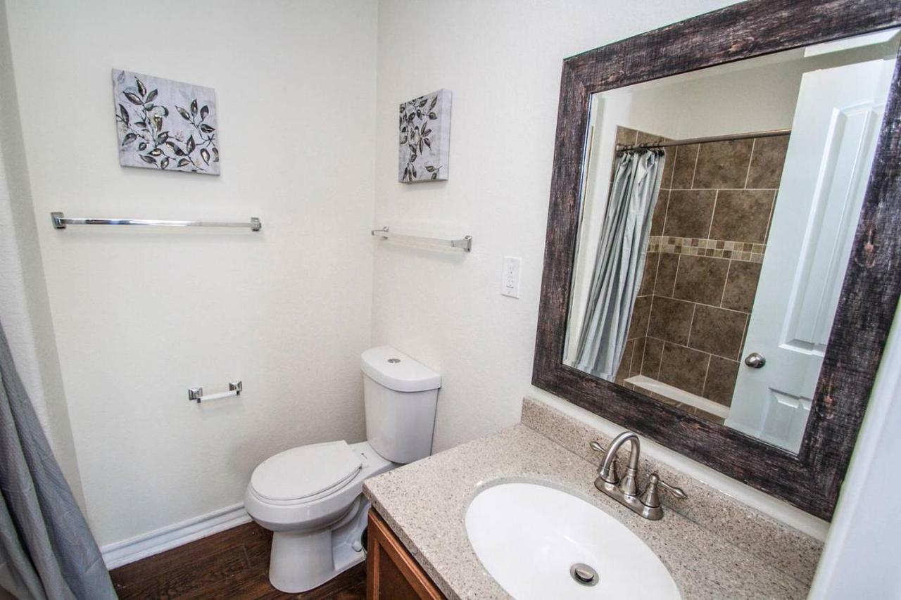 Апартаменты Hays St Cozy Remodeled 2Br/2Ba House Sleeps 8 Сан-Антонио Экстерьер фото